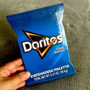 Doritos Cool Ranch Themed Eye Shadow Palette, 12 Colors, Gift, MakeUp SE